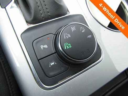 Used 2022 Chevrolet Blazer LT image 17