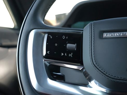 Used 2023 Land Rover Range Rover SE AWD/4WD image 18
