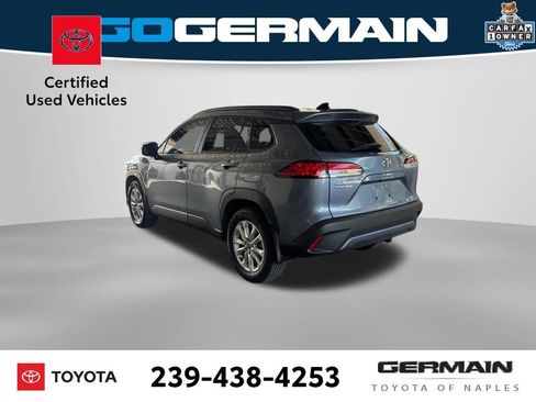 Used 2025 Toyota Corolla Cross LE w/ Moonroof Package image 4