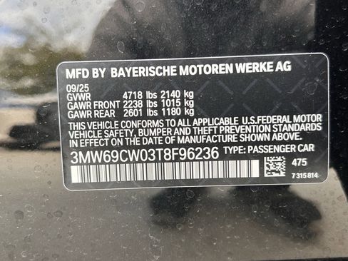 Used 2026 BMW 330i Sedan w/ M Sport Package image 24