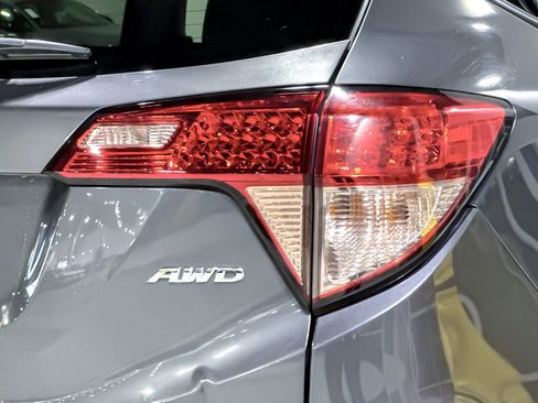 Used 2017 Honda HR-V EX image 12