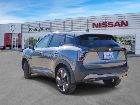 New 2026 Nissan Kicks SR image 8