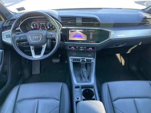 Used 2024 Audi Q3 2.0T Premium image 10