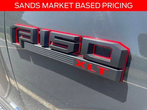 Used 2016 Ford F150 XLT w/ Equipment Group 302A Luxury AWD/4WD image 4