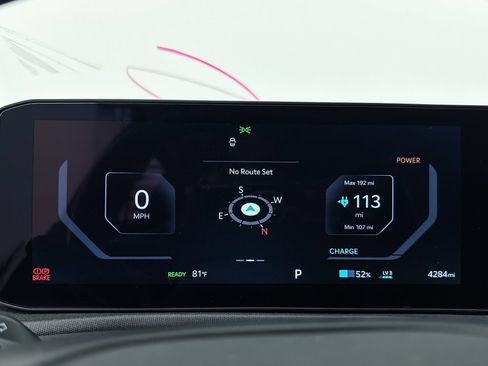 Used 2025 Kia EV6 Light w/ Light LR Technology Package RWD image 4