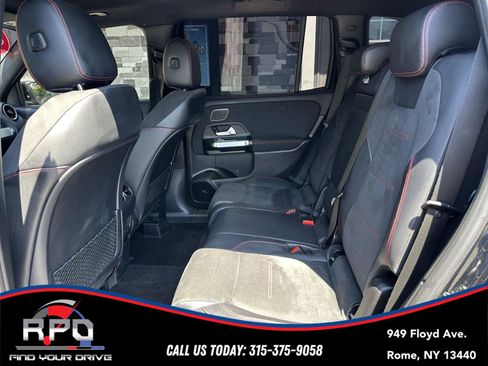 Used 2020 Mercedes-Benz GLB 250 4MATIC w/ AMG Line image 28