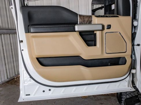 Used 2017 Ford F350 Lariat w/ Lariat Value Package image 43