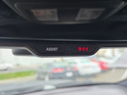 Used 2015 Dodge Challenger R/T Plus image 39