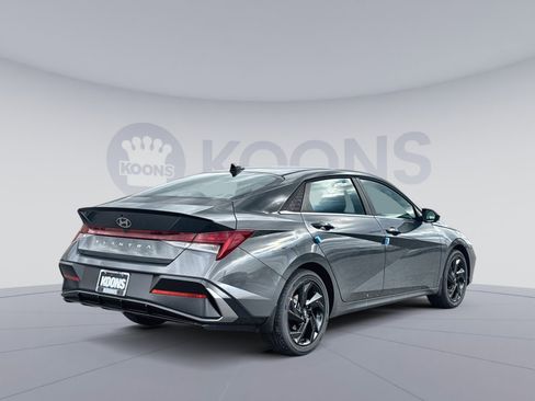 New 2026 Hyundai Elantra SEL Sport image 7