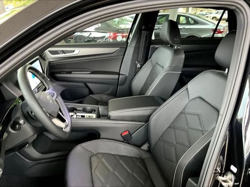 New 2026 Volkswagen Atlas Cross Sport SE image 18