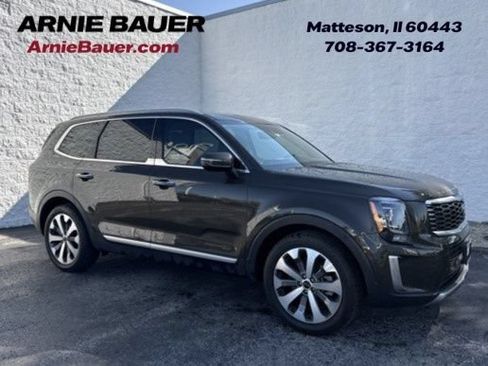 Used 2020 Kia Telluride S w/ S 8 Passenger Seating Package FWD image 1