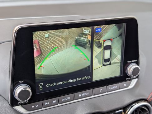 Used 2024 Nissan Sentra SR w/ SR Premium Package image 29