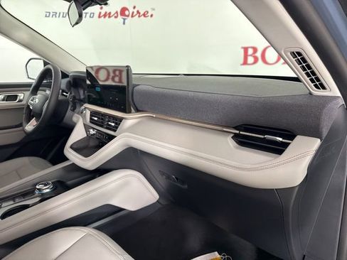 New 2026 Ford Explorer Active w/ Active Comfort Package image 21