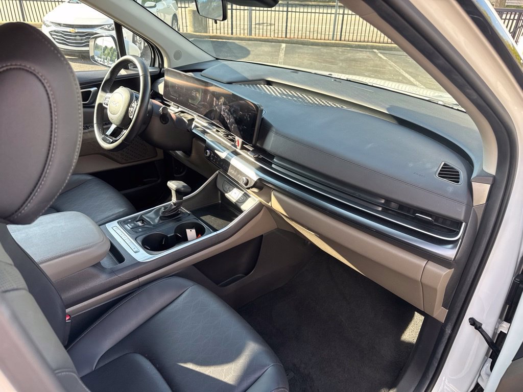 Used 2026 Kia Carnival FWD image 38