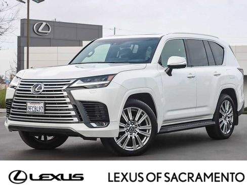 Used 2023 Lexus LX 600 4WD w/ Ultra Luxury Package image 1