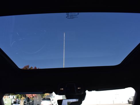 Used 2025 Jeep Grand Cherokee Summit image 30