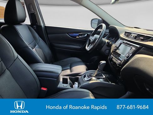 Used 2022 Nissan Rogue Sport SL w/ Premium Package AWD/4WD image 17
