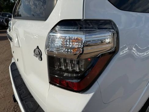 Used 2023 Toyota 4Runner SR5 Premium w/ SR5 Premium Package AWD/4WD image 15