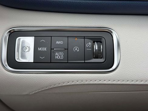 New 2026 Buick Enclave Avenir w/ Super Cruise Package AWD/4WD image 19