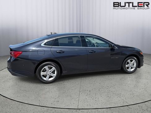 Used 2022 Chevrolet Malibu LS FWD image 7
