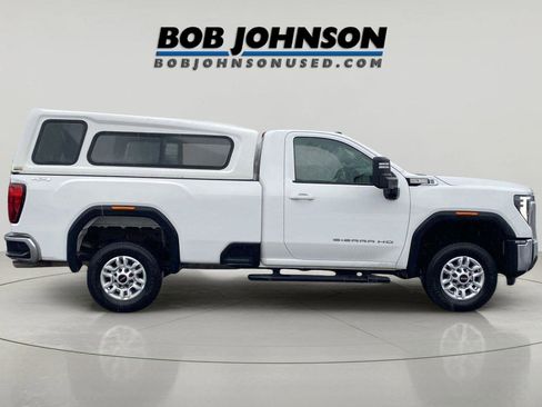 Used 2024 GMC Sierra 2500 SLE w/ SLE Convenience Package AWD/4WD image 2