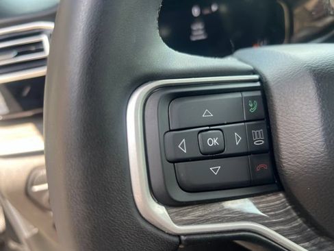 Used 2022 Jeep Wagoneer Series III w/ Rear Seat Video Group 1 AWD/4WD image 19