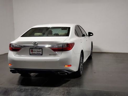 Used 2017 Lexus ES 350 w/ Luxury Package image 29