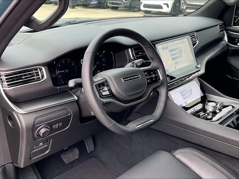 New 2026 Jeep Grand Wagoneer Summit image 8
