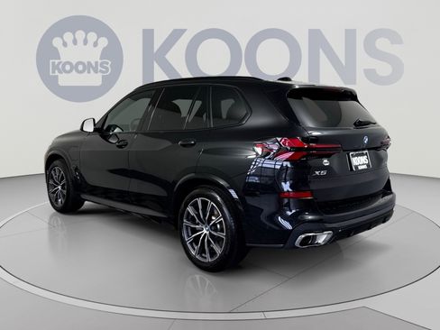 Used 2025 BMW X5 xDrive50e w/ M Sport Package AWD/4WD image 4