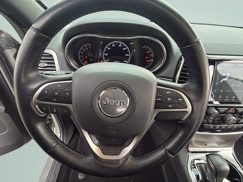 Used 2021 Jeep Grand Cherokee Laredo X AWD/4WD image 24