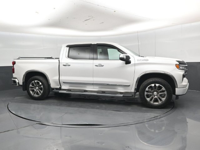 Used 2024 Chevrolet Silverado 1500 High Country w/ Z71 Off-Road Package AWD/4WD image 34