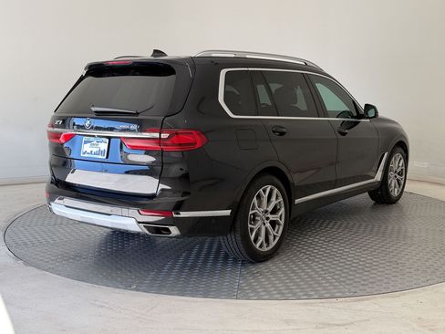 Used 2021 BMW X7 xDrive40i w/ Premium Package 2 AWD/4WD image 9