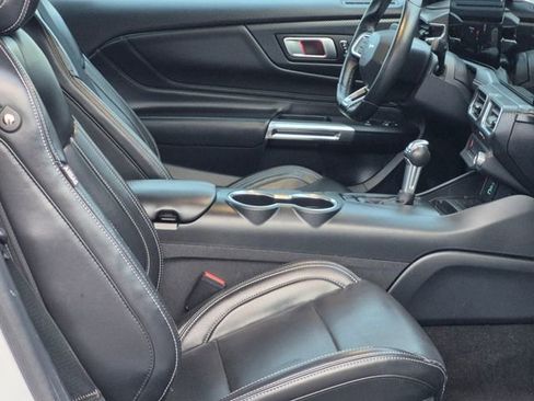 Used 2024 Ford Mustang Premium image 17