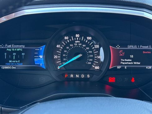 Used 2016 Ford Edge Titanium w/ Technology Package FWD image 17