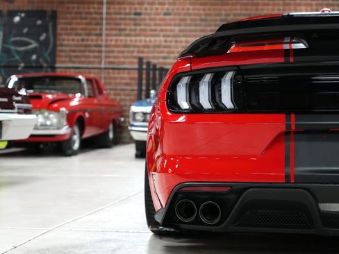Used 2016 Ford Mustang GT Premium w/ GT Performance Package RWD image 39