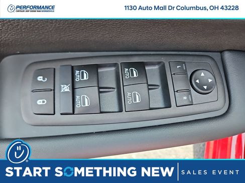 New 2026 Chrysler Pacifica Select image 21