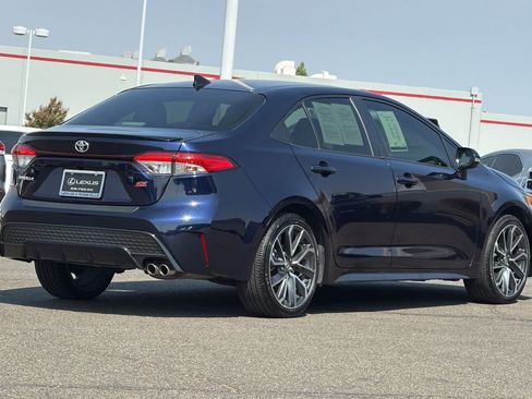 Used 2021 Toyota Corolla SE w/ SE Premium Package FWD image 2
