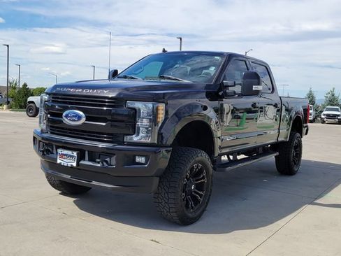 Used 2019 Ford F350 Lariat AWD/4WD image 4