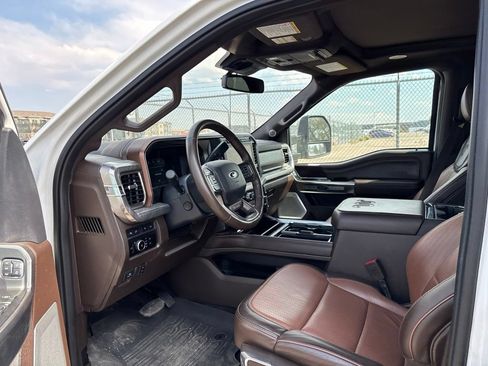 Used 2024 Ford F350 King Ranch AWD/4WD image 9