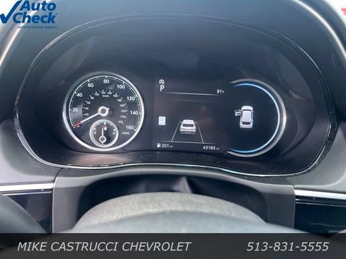 Used 2025 Genesis GV70 2.5T AWD/4WD image 12
