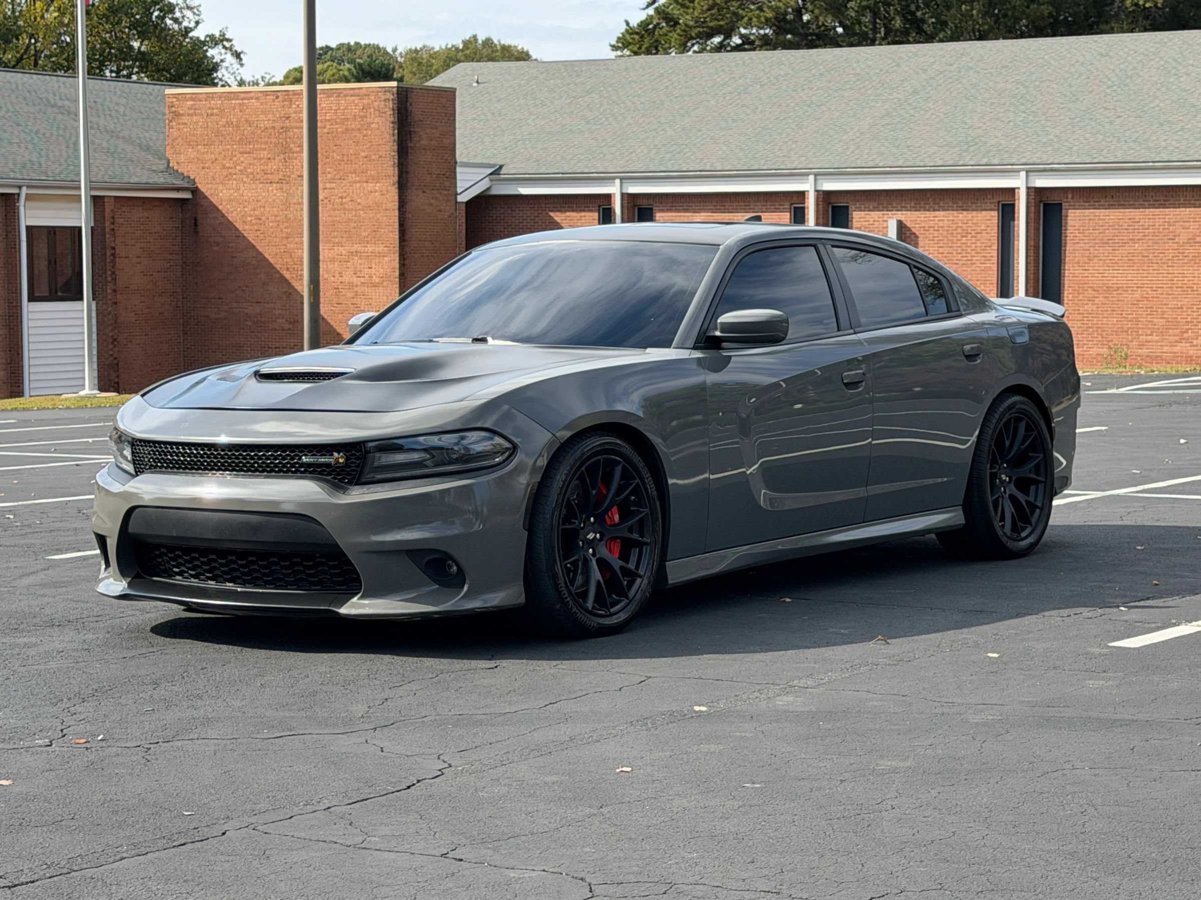 Used 2018 Dodge Charger R/T Scat Pack w/ Dynamics Package RWD image 2