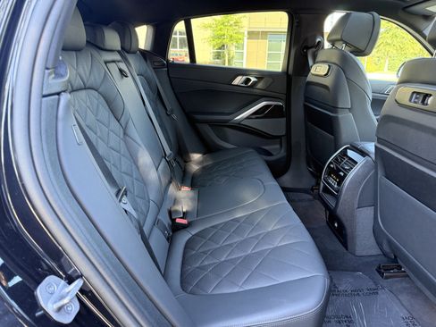 Used 2024 BMW X6 xDrive40i image 41