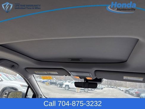 Used 2022 Honda Pilot Special Edition image 16