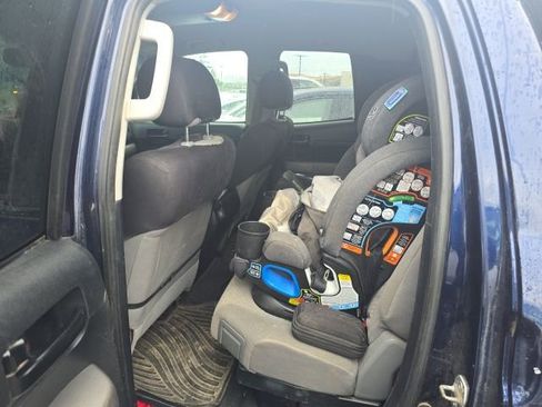 Used 2012 Toyota Tundra 4x4 Double Cab w/ TRD Off-Road Pkg image 6