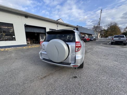 Used 2009 Toyota RAV4 Sport image 10