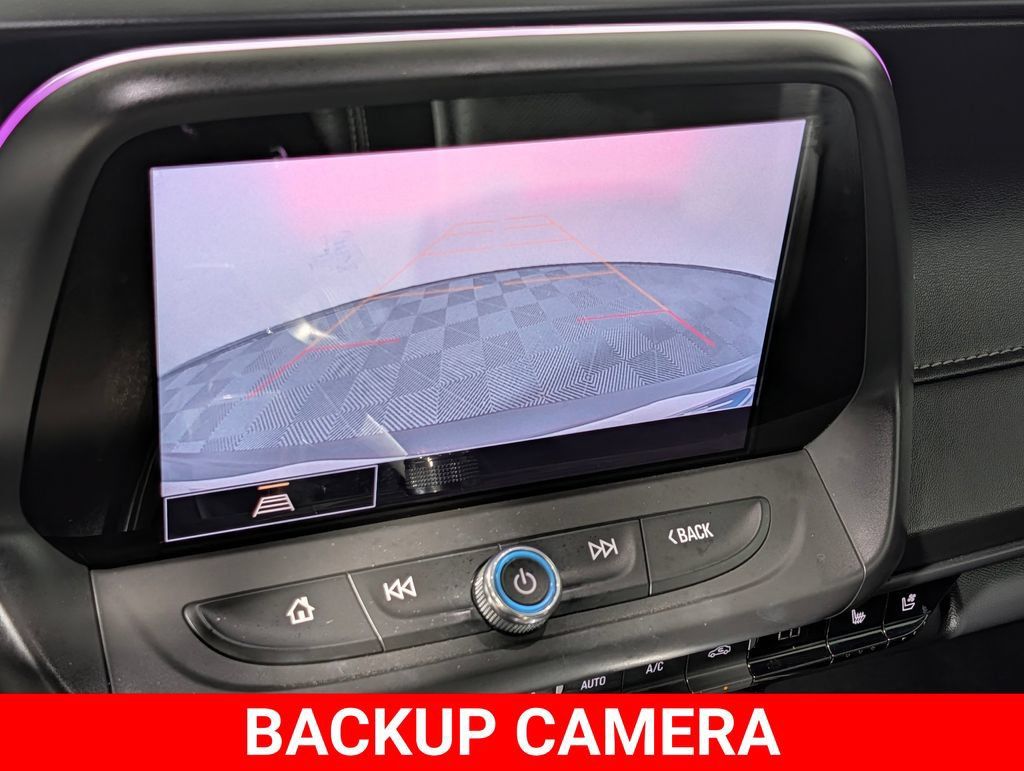 Used 2024 Chevrolet Camaro LT RWD image 9