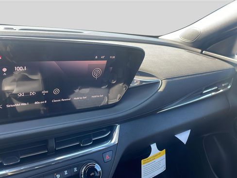 New 2026 Buick Envista Preferred w/ Convenience I Package image 11