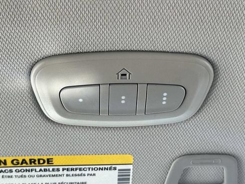 Used 2023 Jeep Grand Cherokee Limited AWD/4WD image 31