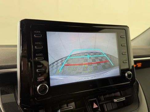 Used 2020 Toyota Corolla SE FWD image 25