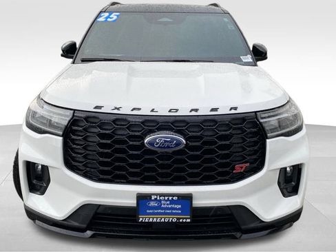 Certified 2025 Ford Explorer ST image 7